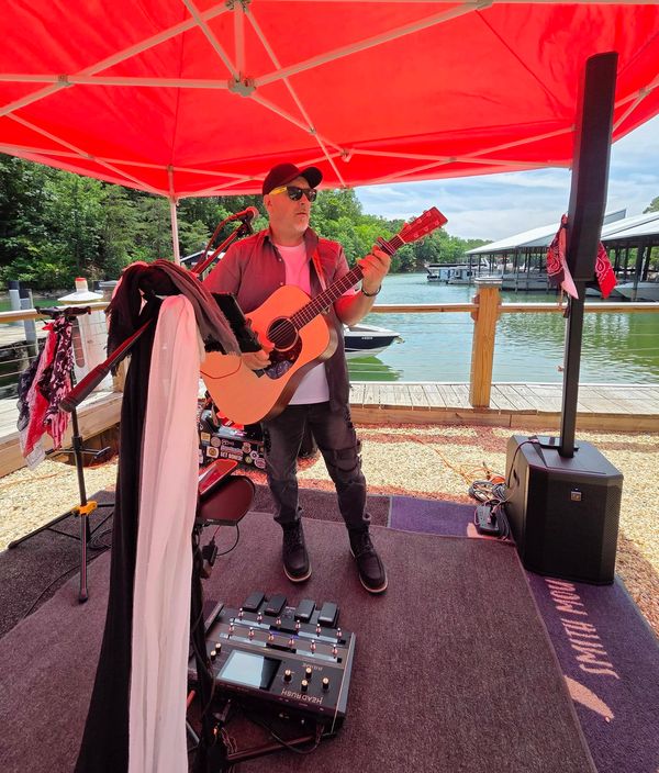 Live Music: Michael Wayne Dill