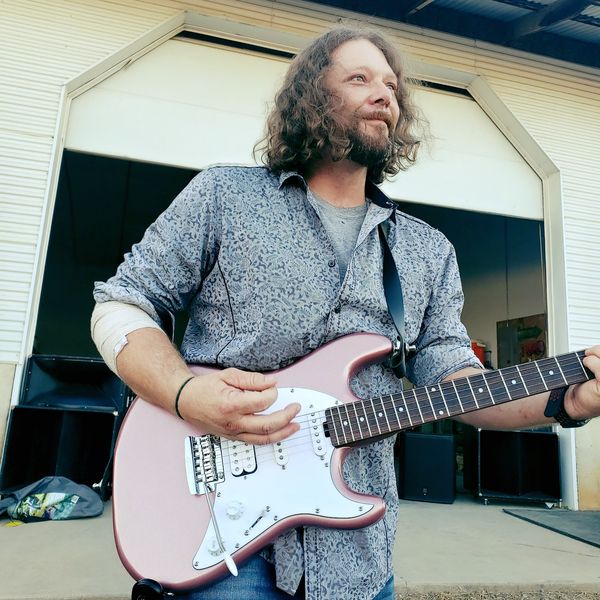 Live Music: Eric Comer of the Sundry League