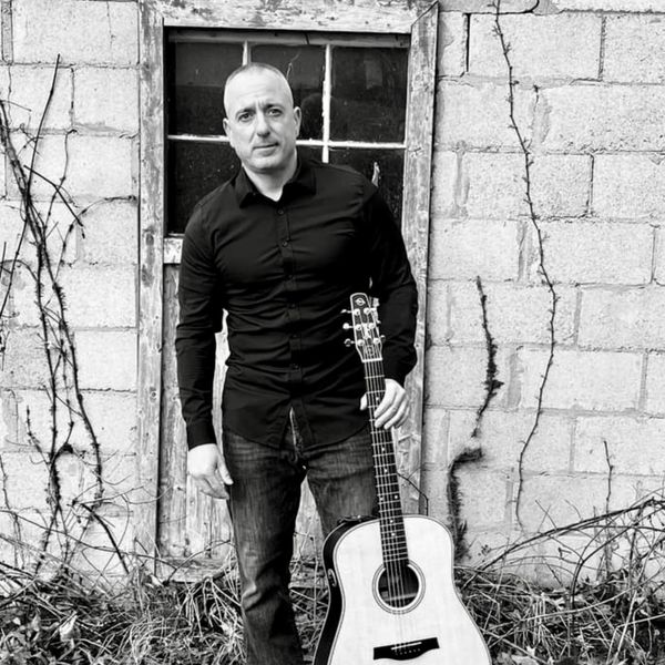Live Music: Bryan Horowitz