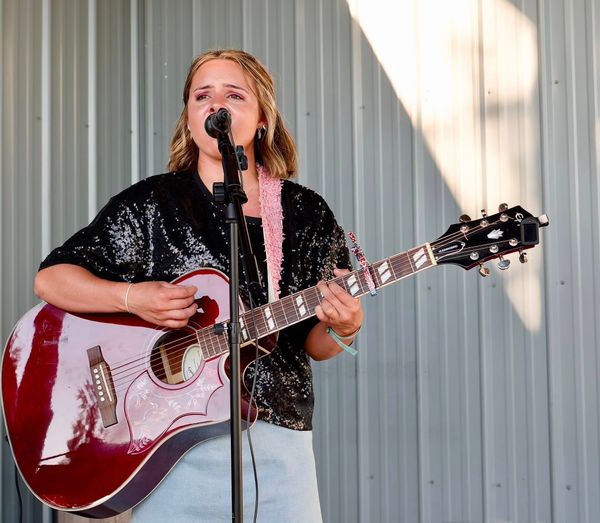 Live Music: Abby Nicole