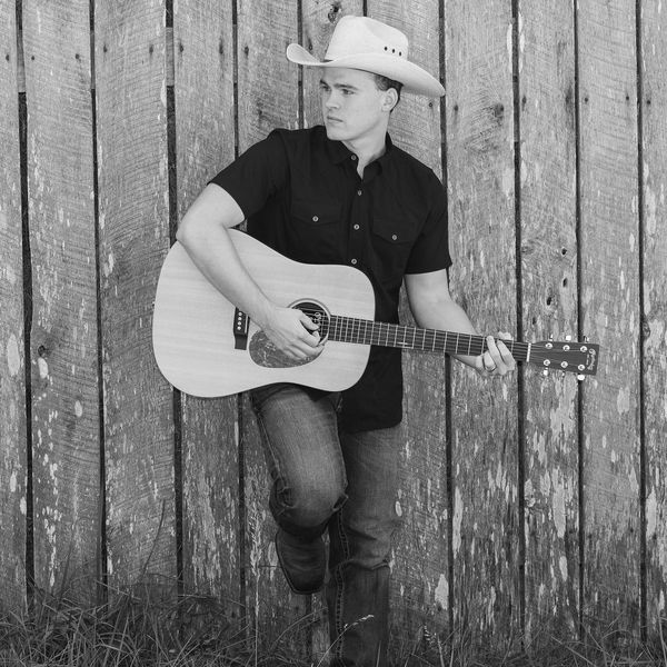 Live Music: Ian Vest